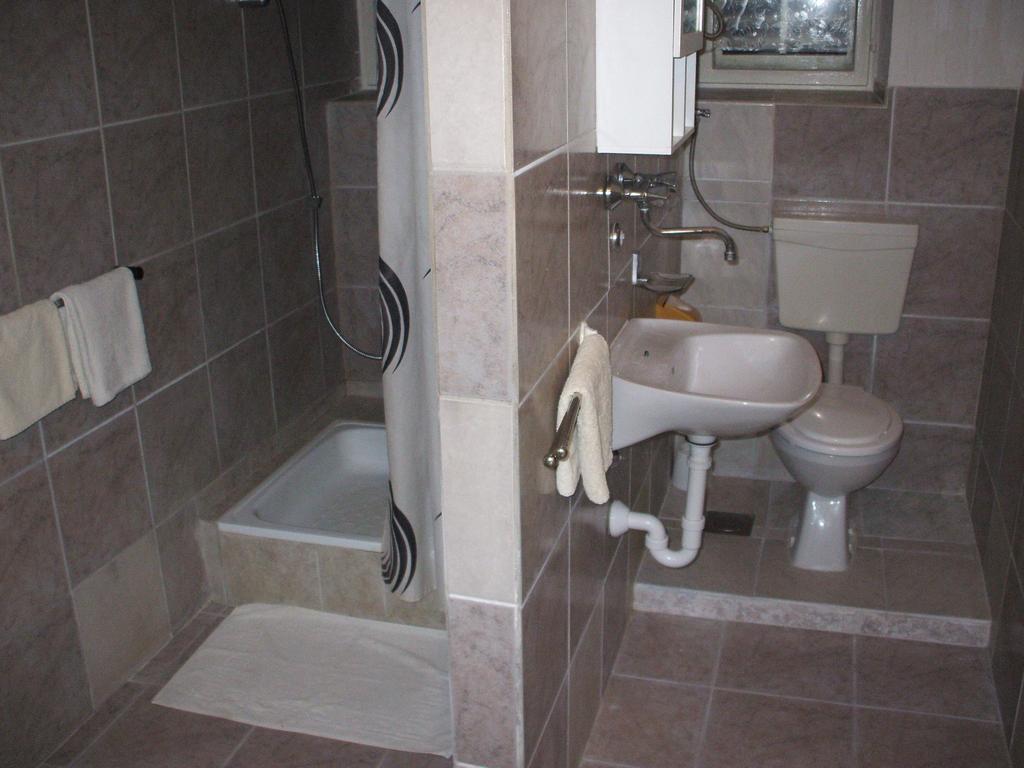 Apartmani Mira Senj  Εξωτερικό φωτογραφία