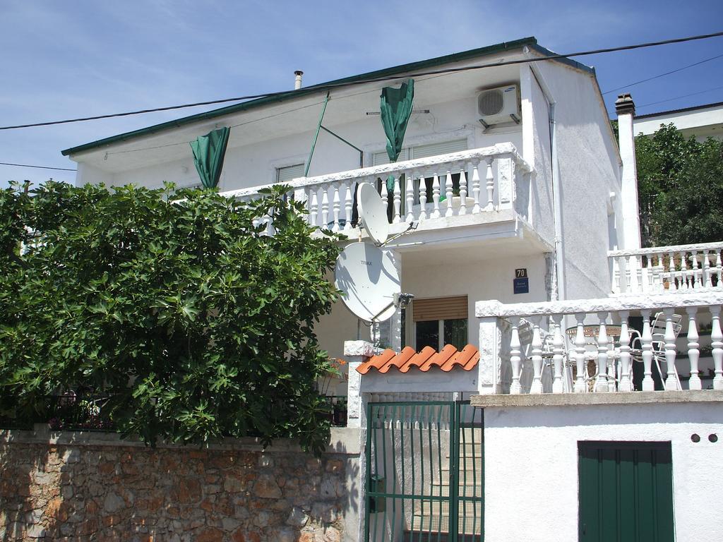 Apartmani Mira Senj  Εξωτερικό φωτογραφία